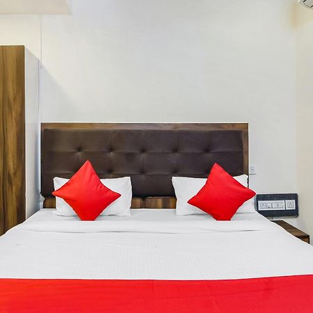 Hotel O Tokyo Hyderabad Bagian luar foto
