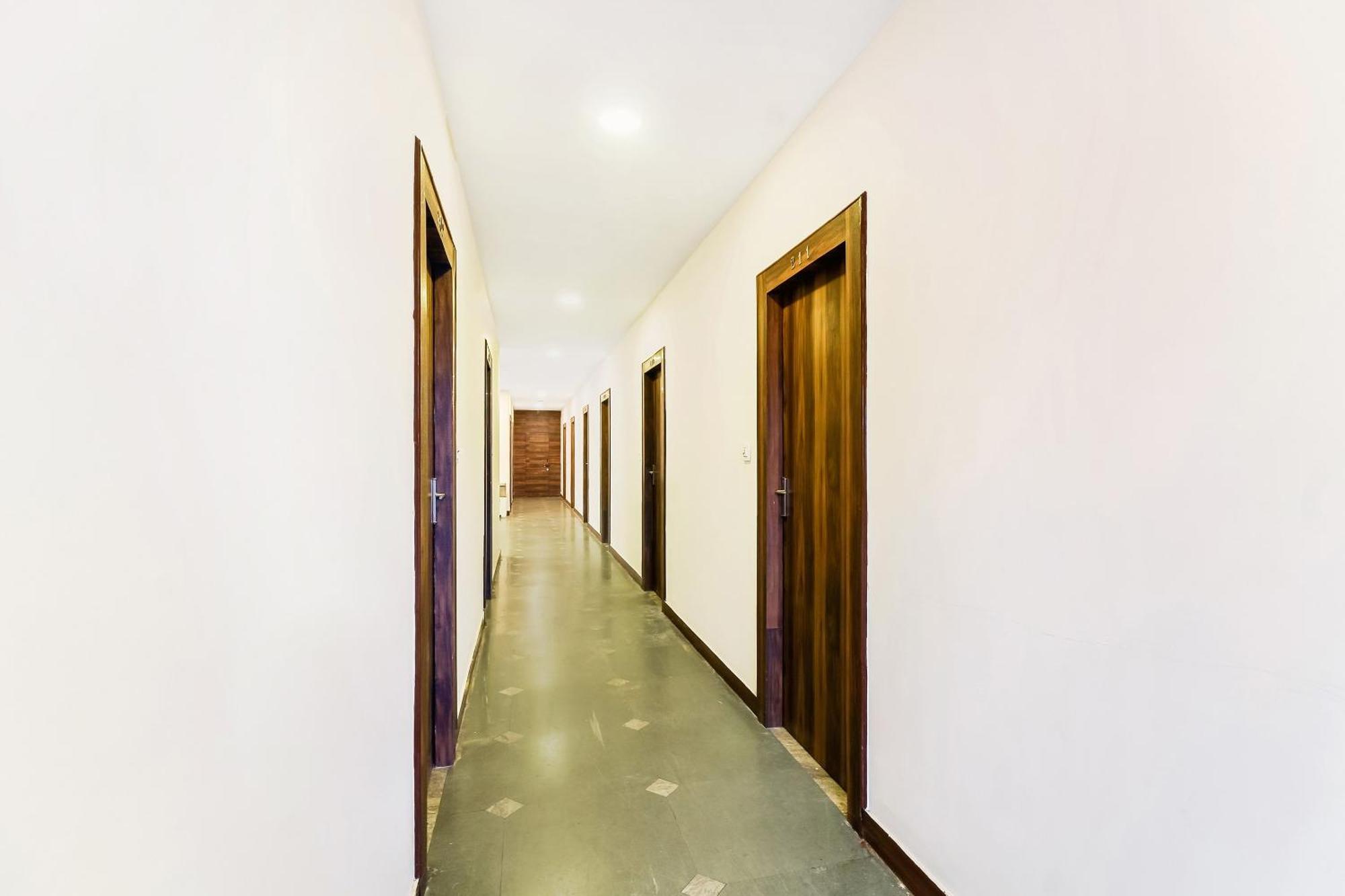 Hotel O Tokyo Hyderabad Bagian luar foto